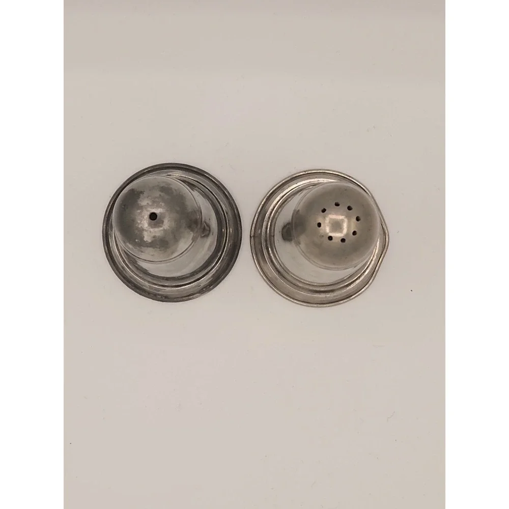 Stieff Pewter Salt & Pepper Shaker‎ Set Classic Shape Has Patina